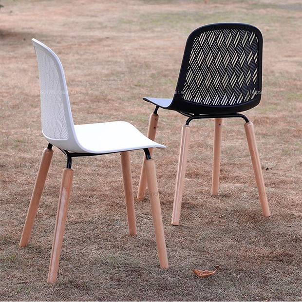 ROMBI CHAIR