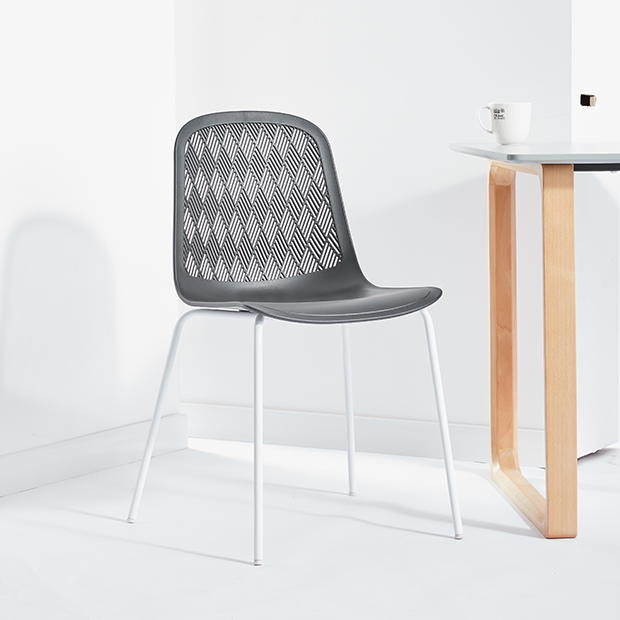 ROMBI CHAIR	